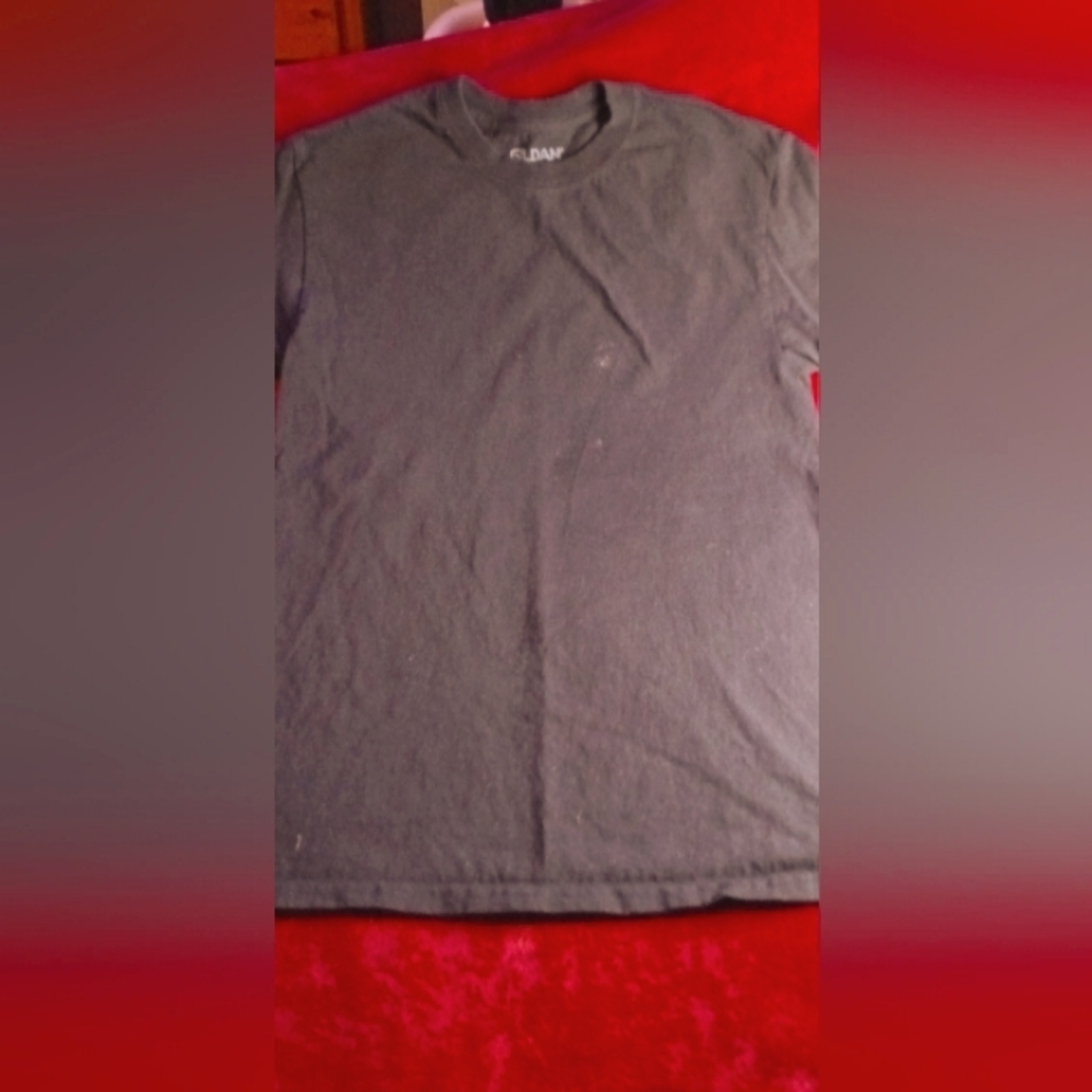 Plain black unisex short sleeve t-shirt